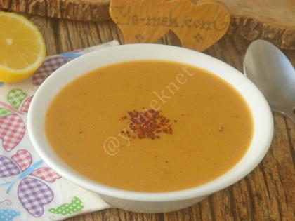 Salçalı Mercimek Çorbası
