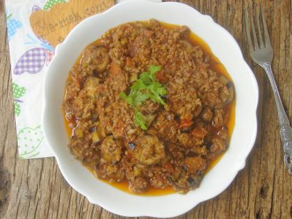 Tencerede Patlıcan Oturtma