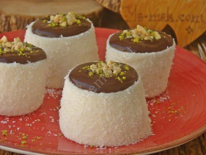 Çikolata Soslu Bardak Tatlısı