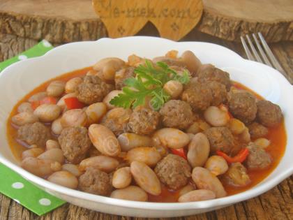 Köfteli Barbunya Yemeği
