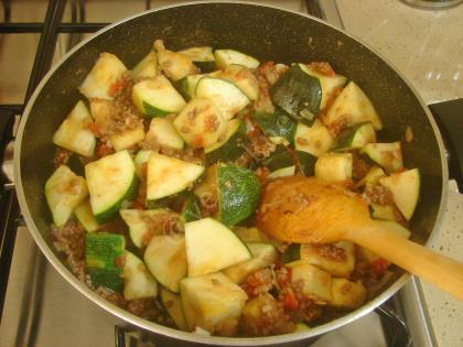 Kıymalı Girit Kabağı Yemeği