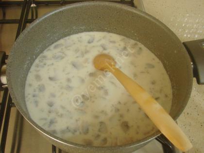 Kıymalı Mantar Çorbası