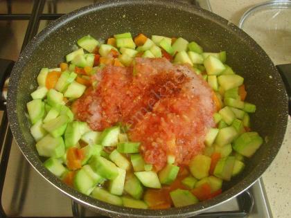 Zeytinyağlı Kabak Kavurması