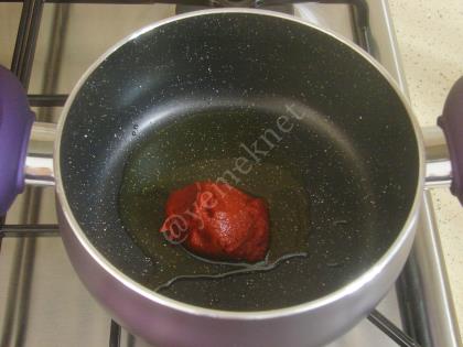 Salçalı Arpa Şehriye Çorbası