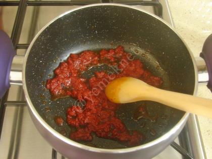 Salçalı Arpa Şehriye Çorbası