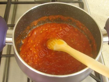 Salçalı Arpa Şehriye Çorbası