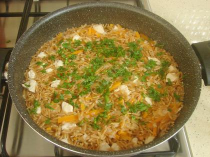 Tavuklu Arpa Şehriye Pilavı