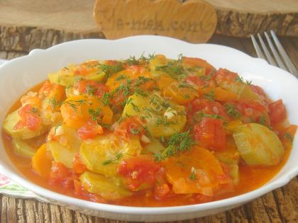 Zeytinyağlı Kabak Yemeği