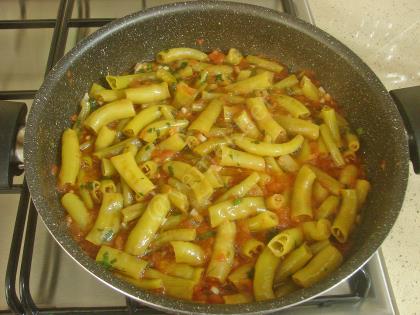 Domates Soslu Biber Turşusu