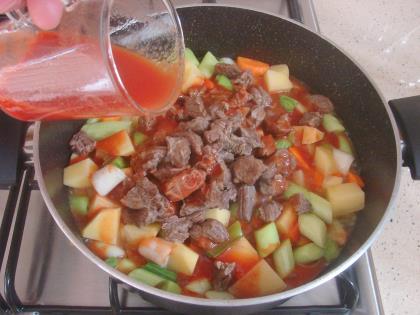 Etli Pırasa Yemeği