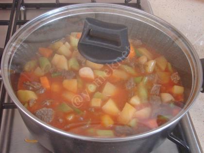 Etli Pırasa Yemeği