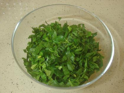 Kereviz Yaprağı Salatası