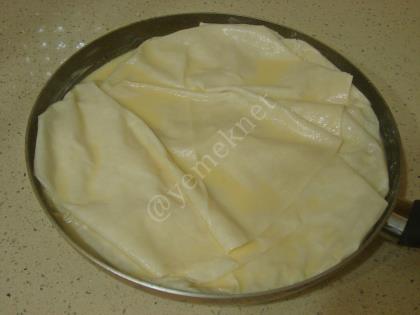 Tavada Yalancı Su Böreği