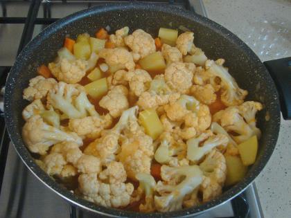 Zeytinyağlı Karnabahar Yemeği