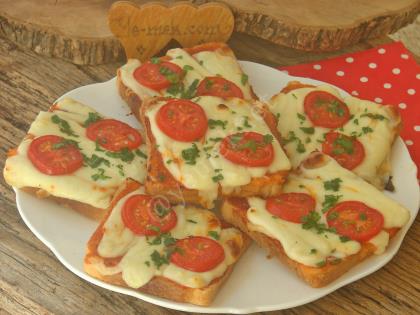 Porsiyonluk Ekmek Pizzası