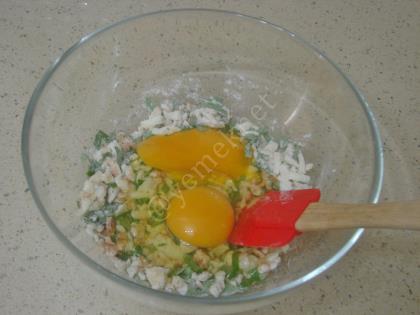 Tavada Mayasız Börek