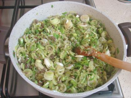 Fırında Kıymalı Pırasa