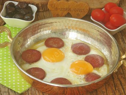 Sucuklu Yumurta