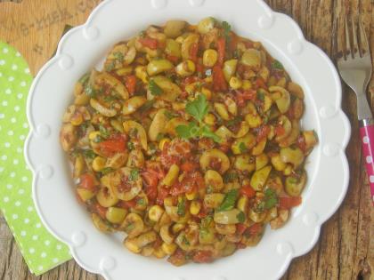 Yeşil Zeytin Salatası