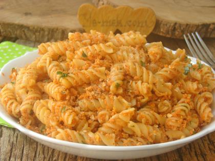 Yumurtalı Makarna