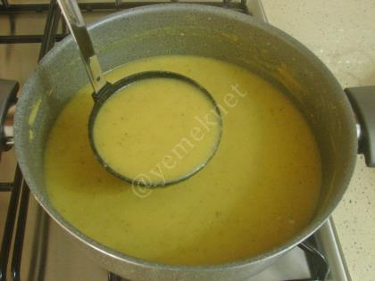 Brokolili Mercimek Çorbası