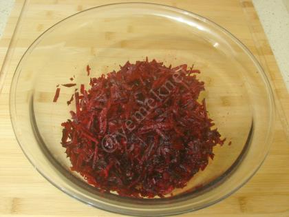 Çiğ Pancar Salatası