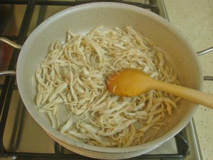 Erişteli Tavuk Salatası