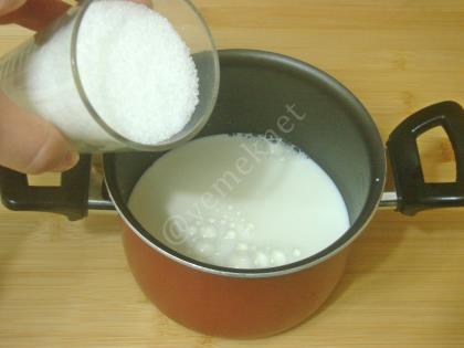 Fıstıklı İrmik Helvası