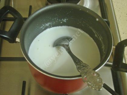 Fıstıklı İrmik Helvası