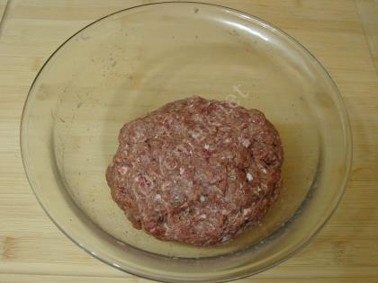 Güveçte Soslu Köfte