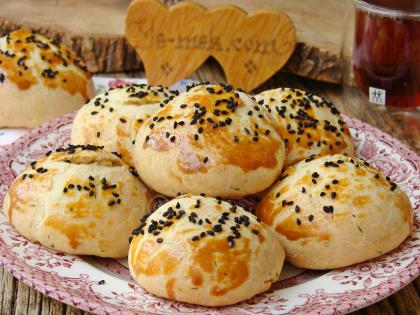 Çörek Otlu Poğaça