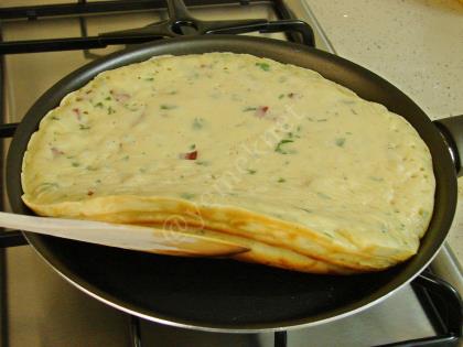 Tavada Yufkasız Börek