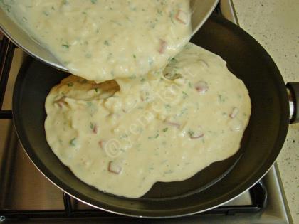 Tavada Yufkasız Börek