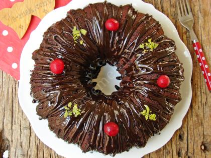 Vişneli Çikolatalı Kek