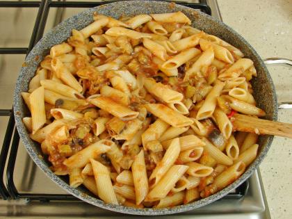 Patlıcanlı Makarna