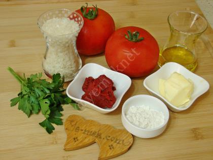 Pirinçli Domates Çorbası
