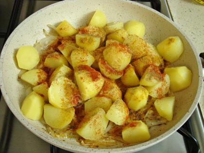 Soğanlı Patates Salatası