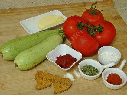 Domatesli Kabak Çorbası