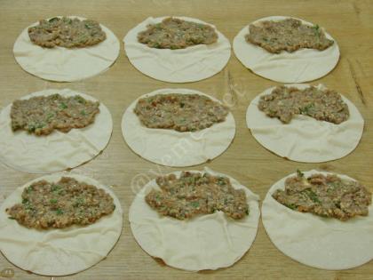 Yufkadan Çiğ Börek