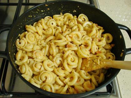 Kremalı Domatesli Makarna