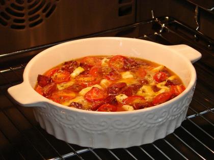 Sucuklu Hellim Peynirli Yumurta