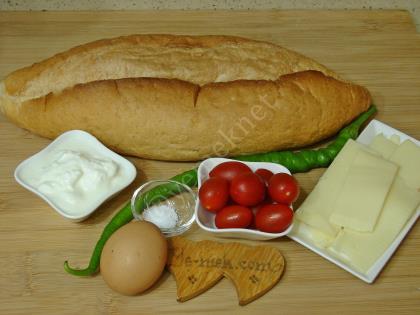 Fırında Yoğurtlu Ekmek Pizzası