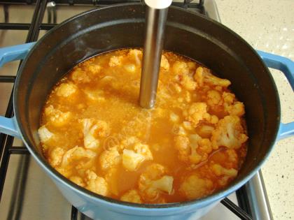 Salçalı Karnabahar Çorbası