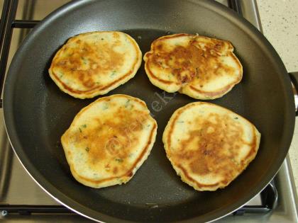 Sucuklu Kaşık Dökmesi