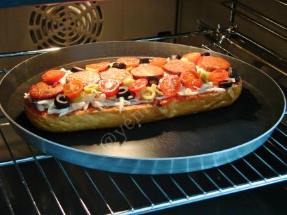 Karışık Ekmek Pizzası