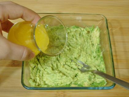 Portakallı Avokado Ezmesi