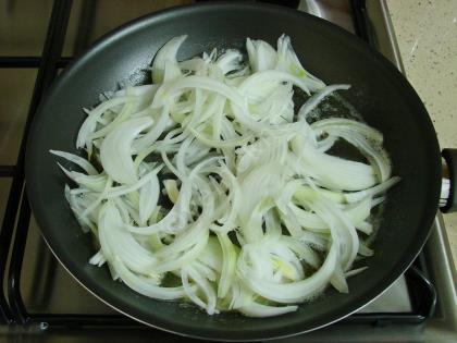 Soğanlı Mantarlı Omlet