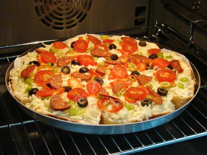 Tepside Bayat Ekmek Pizzası