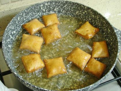 Yağ Çekmeyen Pişi