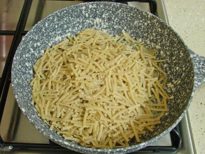 Kavrulmuş Erişte Salatası